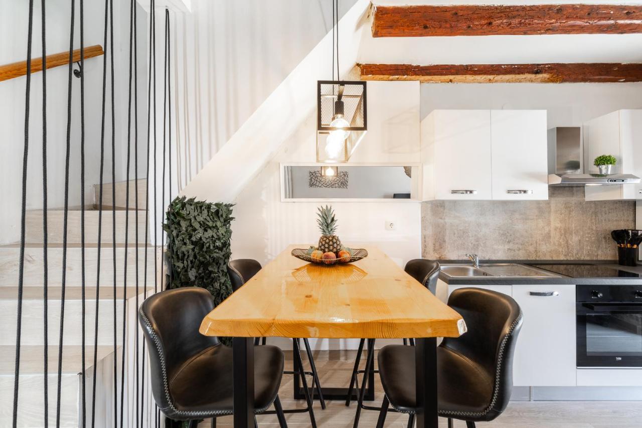 Apartment Toma Вела Лука Екстериор снимка