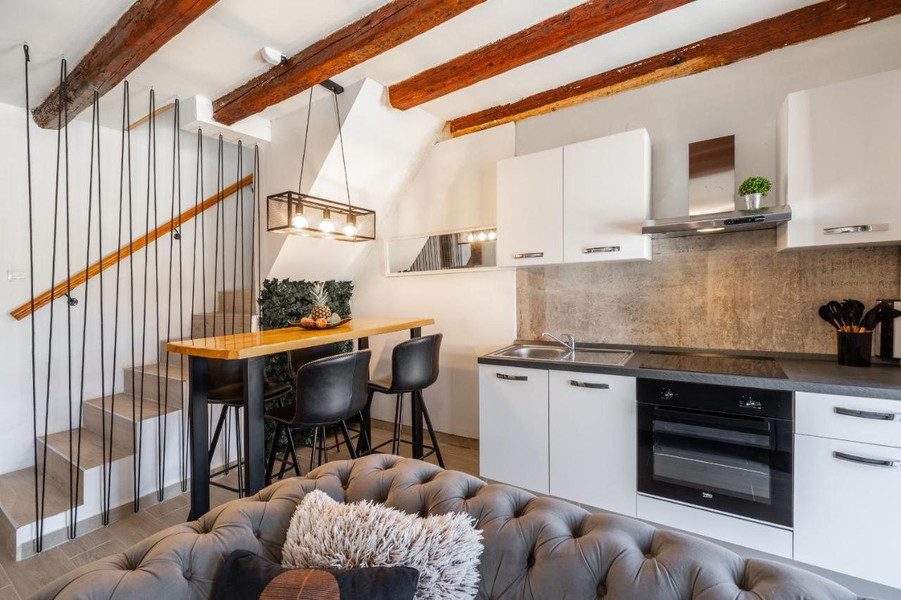 Apartment Toma Вела Лука Екстериор снимка